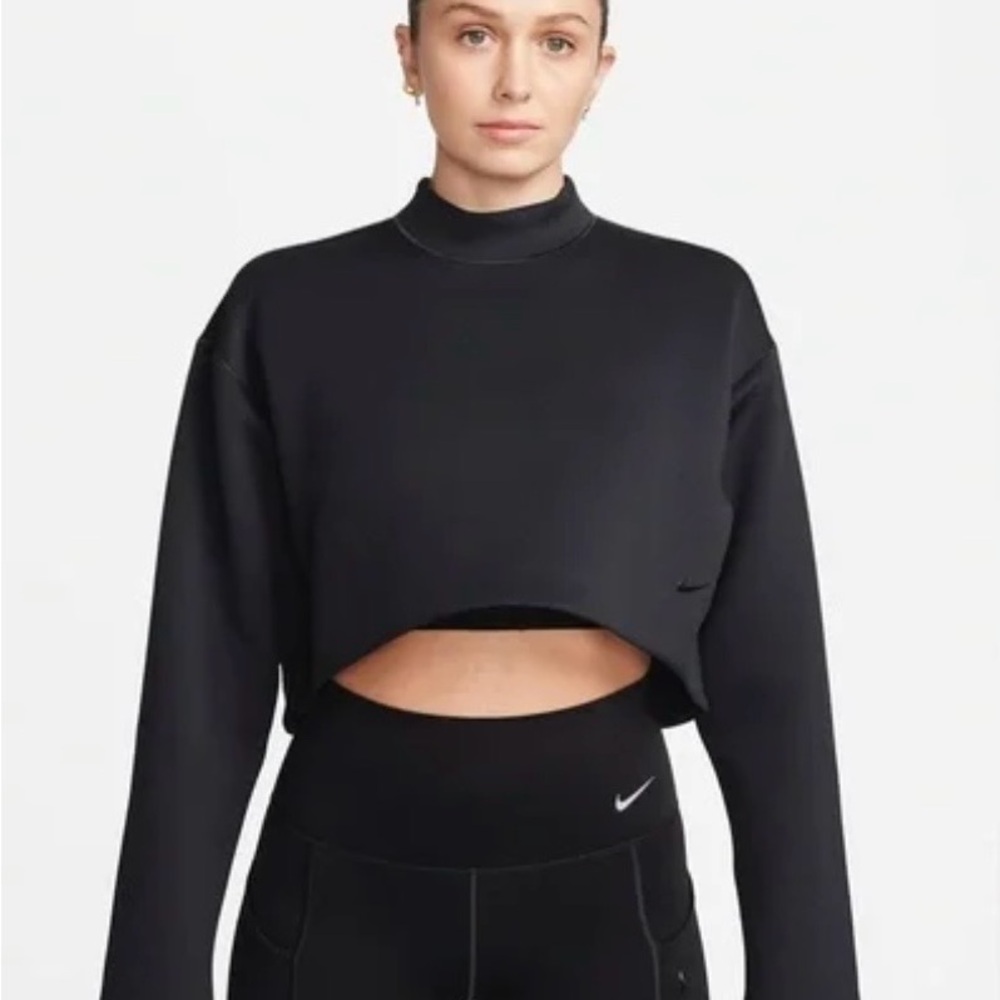 Nike Women's Black Long Sleeve Crop Top